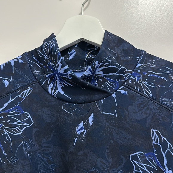 Columbia Ballona pullover. Size L. Navy and light blue. - Picture 4 of 6